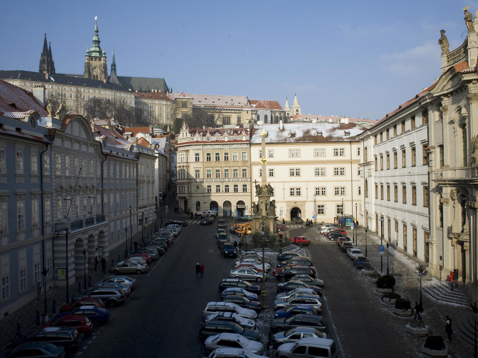 Little Town Budget Hotel Praga Exterior foto